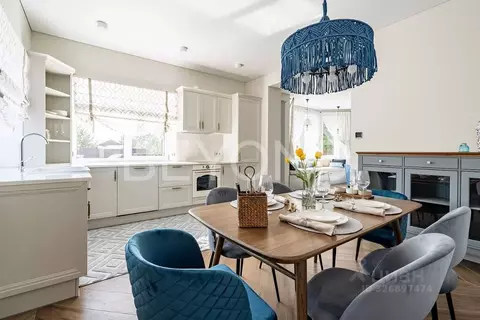 Дом в Ленинградская область, Выборгский район, Первомайское с/пос, ...