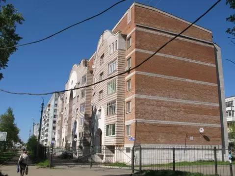 1-к кв. Коми, Сыктывкар Октябрьский просп., 124/1 (50.0 м)