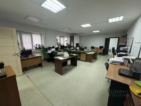 Помещение свободного назначения в Саратовская область, Саратов Деловая ...