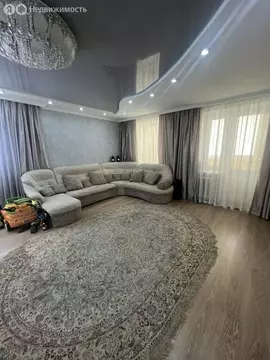 3-комнатная квартира: Саратов, улица имени Е.И. Пугачёва, 12/16 (93 м)