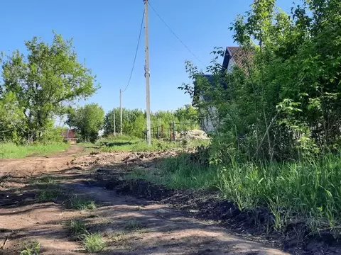Участок в Алтайский край, Бийский район, с. Первомайское ул. ...