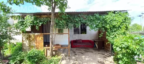 Дом в Оренбургская область, Оренбург Караванная ул., 17 (85 м)