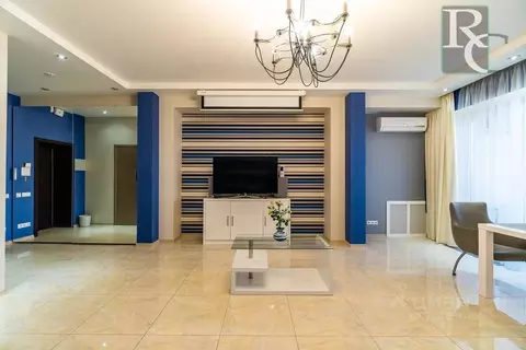 5-к кв. Севастополь ул. Пляж Омега, 4-9 (250.0 м)