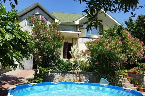 Дом в Крым, Алушта пер. Персиковый, 8 (240 м)