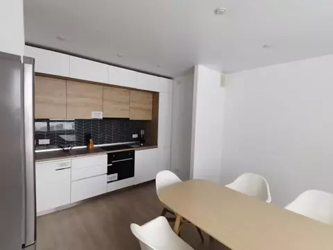 Квартира, 3 комнаты, 82.7 м