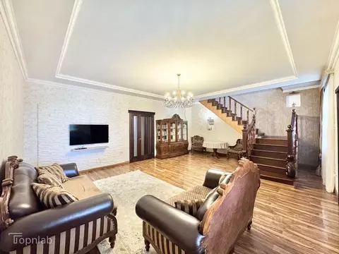 Дом в Кабардино-Балкария, Нальчик ул. Ахохова, 163 (183 м)