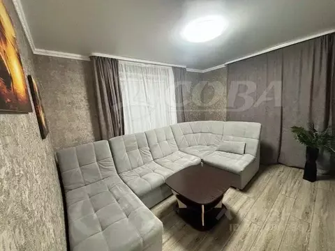 2-к кв. Тюменская область, Тобольск 15-й мкр, 28 (60.0 м)