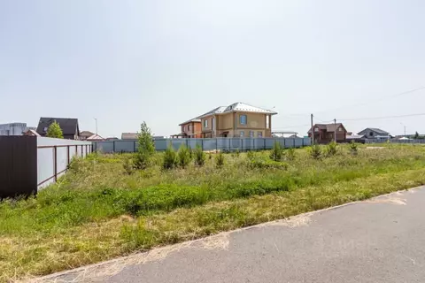 Участок в Тюменская область, Тюмень ул. Юрия Южакова, 1 (8.0 сот.)