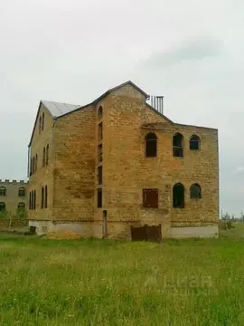 Дом в Крым, Сакский район, с. Лесновка ул. Крымская (637 м)