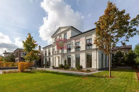 Дом в Московская область, Истра муниципальный округ, д. Чесноково  ...