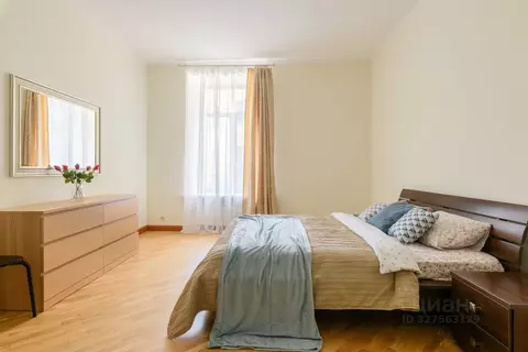 2-к кв. Санкт-Петербург пл. Марсово Поле, 7 (100.0 м)