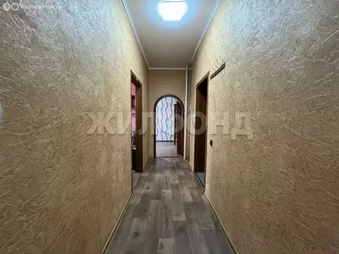 3-комнатная квартира: Черногорск, Октябрьская улица, 91 (61.7 м)