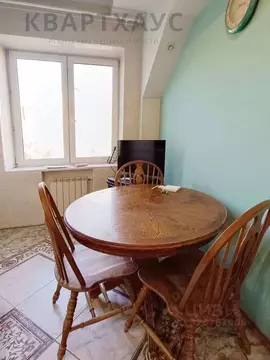 4-к кв. Волгоградская область, Волгоград ул. Им. Циолковского, 6 (98.1 ...