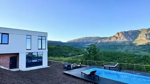 Дом в Крым, Алушта муниципальный округ, с. Верхняя Кутузовка  (155 м)