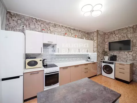 2-к кв. Омская область, Омск проезд 3-й Амурский, 1к1 (51.1 м)