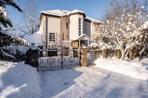 Дом в Московская область, Наро-Фоминский городской округ, д. ...