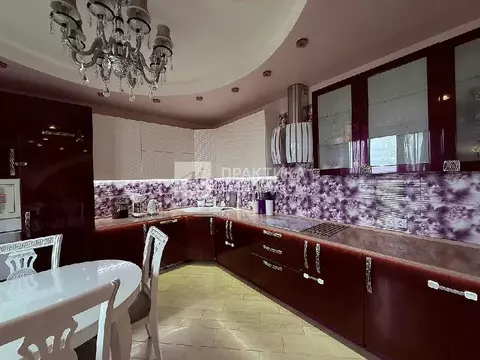 Продается 3-комнатная квартира