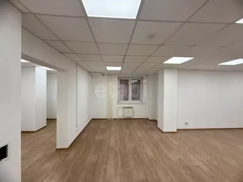 Помещение свободного назначения в Красноярский край, Красноярск ул. ...