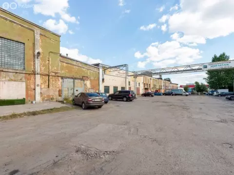 Склад (182.4 м)