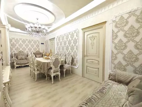 2-к кв. Калужская область, Калуга ул. Изумрудная, 24 (86.0 м)