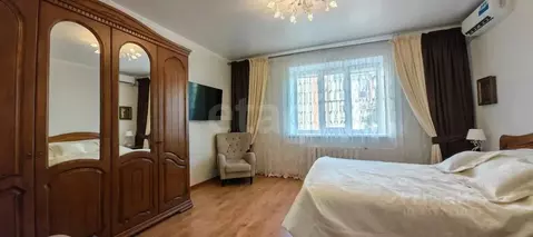 2-к кв. Краснодарский край, Ейск Красная ул. (67.8 м)