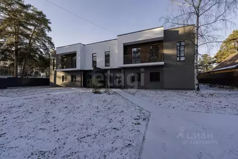 Дом в Пермский край, Пермь ул. 8-я Линия (170 м)