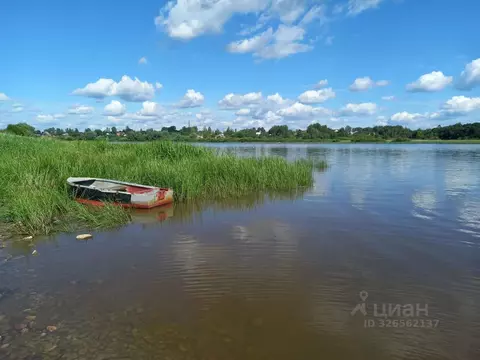 Участок в Новгородская область, Новгородский район, Трубичинское ...