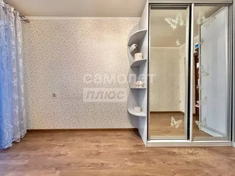 3-к кв. Свердловская область, Екатеринбург ул. Бакинских Комиссаров, ...