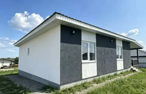 Дом в Свердловская область, Сысертский муниципальный округ, с. ...