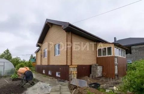 Дом в Тюменская область, Тюменский район, д. Дербыши Трактовая ул. (77 ...