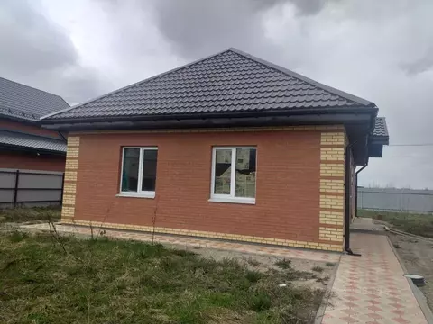 Дом в Новгородская область, Новгородский район, Савинское с/пос, пос. ...