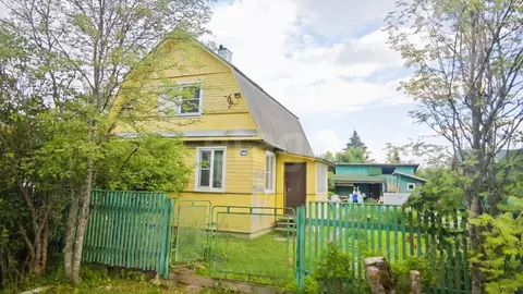 Дом в Ленинградская область, Киришский район, Кусинское с/пос, ...