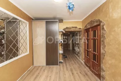 2-к кв. Тюменская область, Тюмень Холодильная ул., 138 (92.1 м)