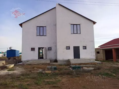 Дом в Крым, Сакский район, с. Уютное ул. Садовая (188 м)