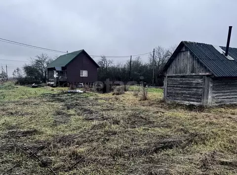 Дом в Ленинградская область, Киришский район, Глажевское с/пос, пос. ...