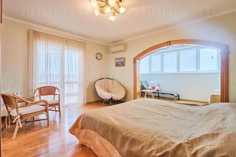 3-к кв. Краснодарский край, Сочи ул. Яна Фабрициуса, 2/9а (155.6 м)