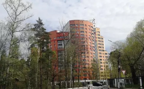 Продается 4-комнатная квартира