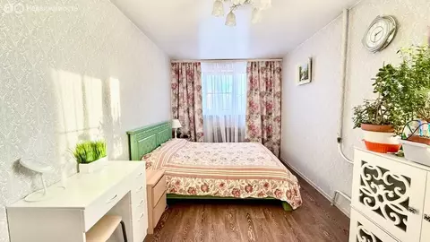 3-комнатная квартира: Санкт-Петербург, улица Тамбасова, 8к1 (63 м)