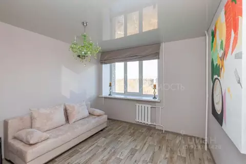 Студия Тюменская область, Тюмень ул. Республики, 214 (18.5 м)