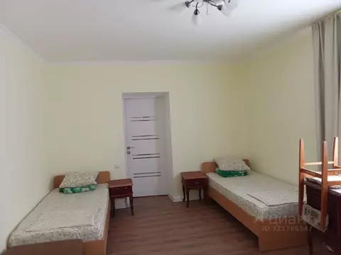 Дом в Крым, Симферополь ул. Миндальная, 41 (300 м)