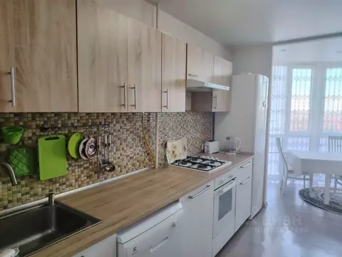 3-к кв. Волгоградская область, Волгоград ул. Имени Ивана Морозова, 9 ...