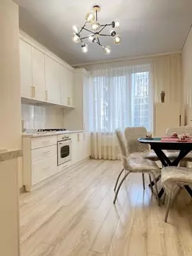 2-к кв. Кабардино-Балкария, Нальчик ул. Тарчокова, 31к1 (85.5 м)