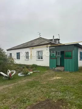 Дом в Алтайский край, Тальменский район, с. Курочкино Молодежная ул. ...