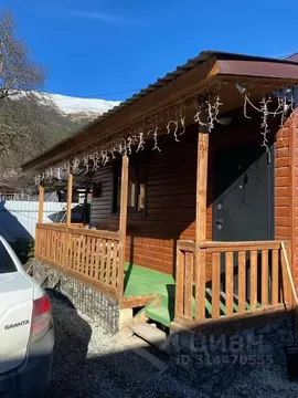 Дом в Карачаево-Черкесия, Зеленчукский район, с. Архыз ул. Курджиева, ...