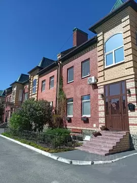 Таунхаус в Тюменская область, Тюмень Барнаульская ул. (330 м)