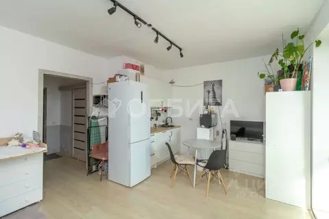 Студия Тюменская область, Тюмень ул. Газопромысловая, 8 (28.4 м)