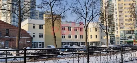 Офис в Свердловская область, Екатеринбург ул. Бажова, 70 (241 м)