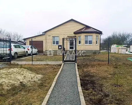 Дом в Белгородская область, Яковлевский муниципальный округ, Красный ...