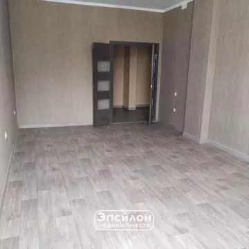 3-к кв. Курская область, Курск просп. Анатолия Дериглазова, 3 (113.3 ...