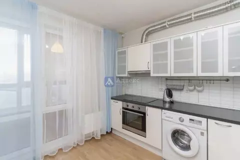 2-к кв. Тюменская область, Тюмень ул. Николая Зелинского, 19 (61.4 м)